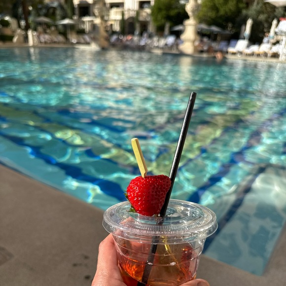 Meet your Posher, Latice - Picture 2 of 6